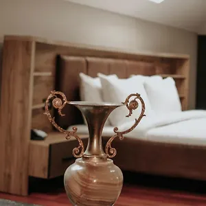 https://hotel-domus.hotels-in-tirana.com